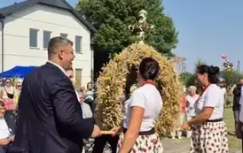 ffbeb15b-796a-4115-bb87-ac4f14433920